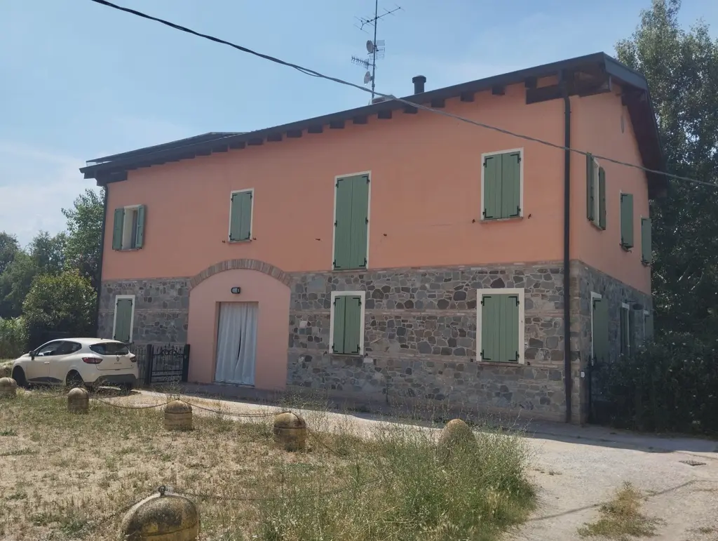 Abitazione Di Tipo Civile · Quattro Castella