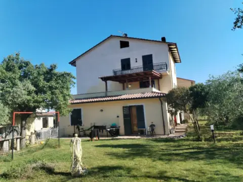 Abitazione Di Tipo Civile all'asta a Deruta (PG)