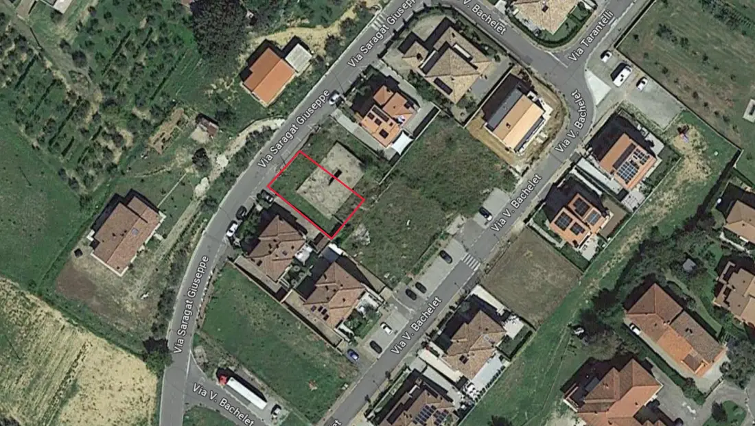 Fabbricato In Corso Di Costruzione · Loro Ciuffenna
