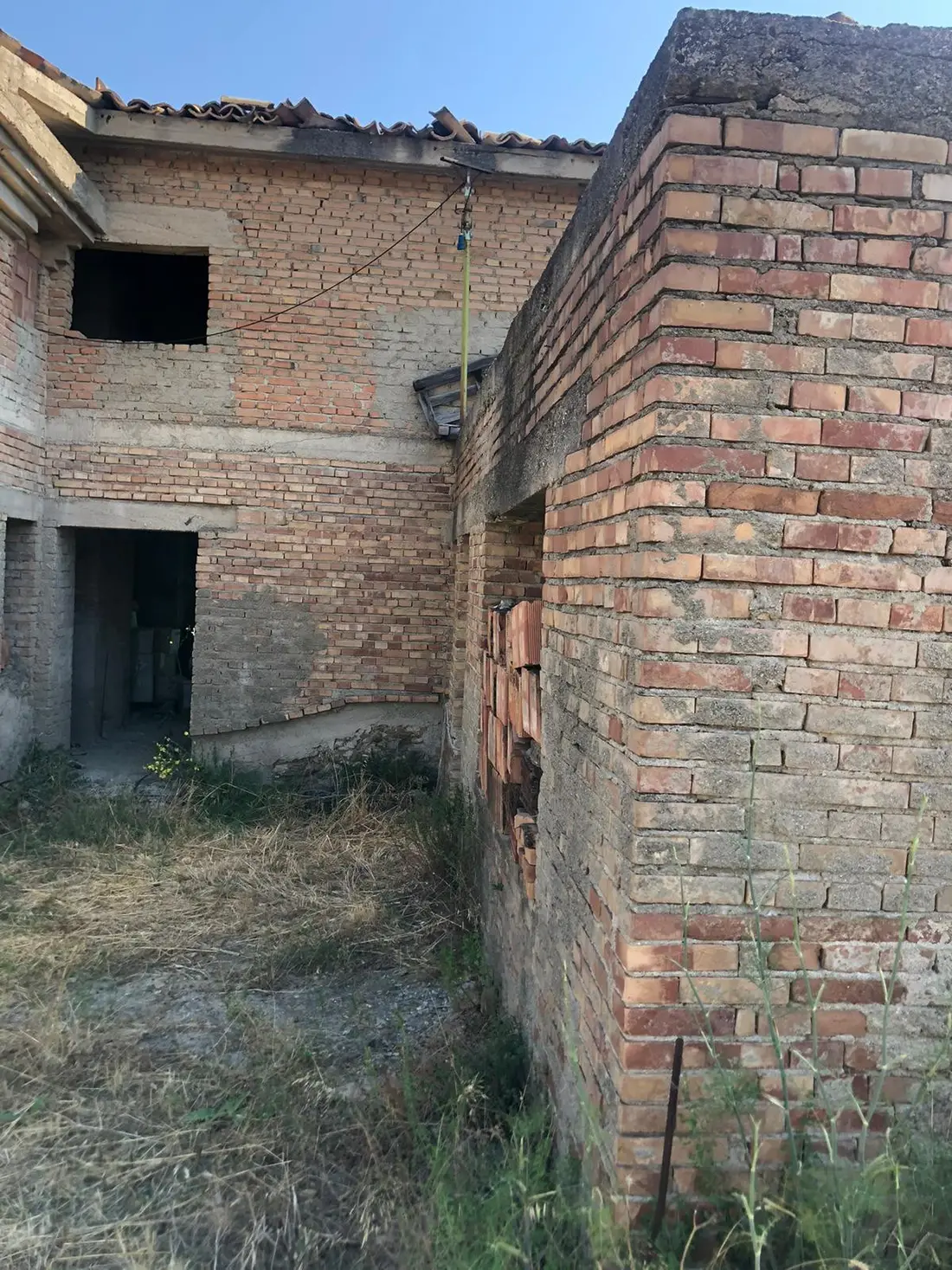 Edifici A Destinazione Particolare · Montalto Uffugo