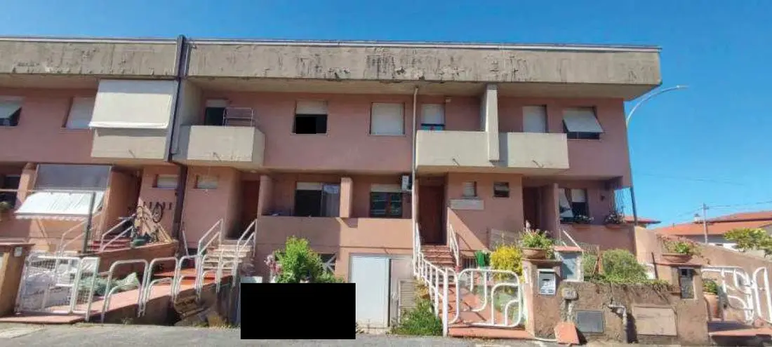 Abitazione Di Tipo Civile · Massa