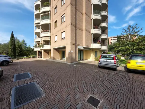 Ufficio all'asta a Corciano (PG)