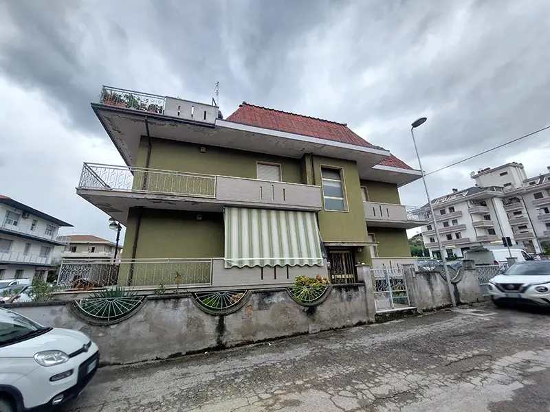 Abitazione Di Tipo Civile · Castellalto