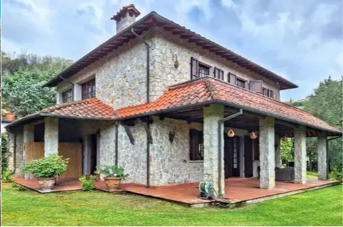 Abitazione In Villini · Camaiore