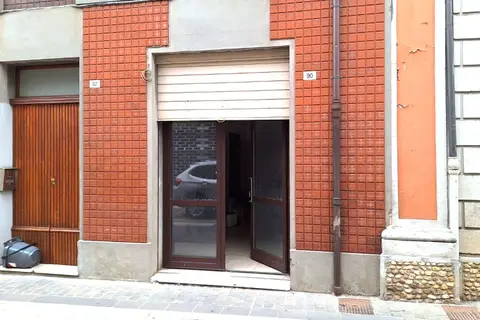 Negozio all'asta a Meldola (FC)