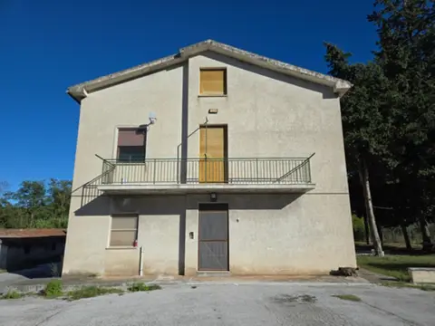 Abitazione Di Tipo Economico all'asta a Belforte del Chienti (MC)