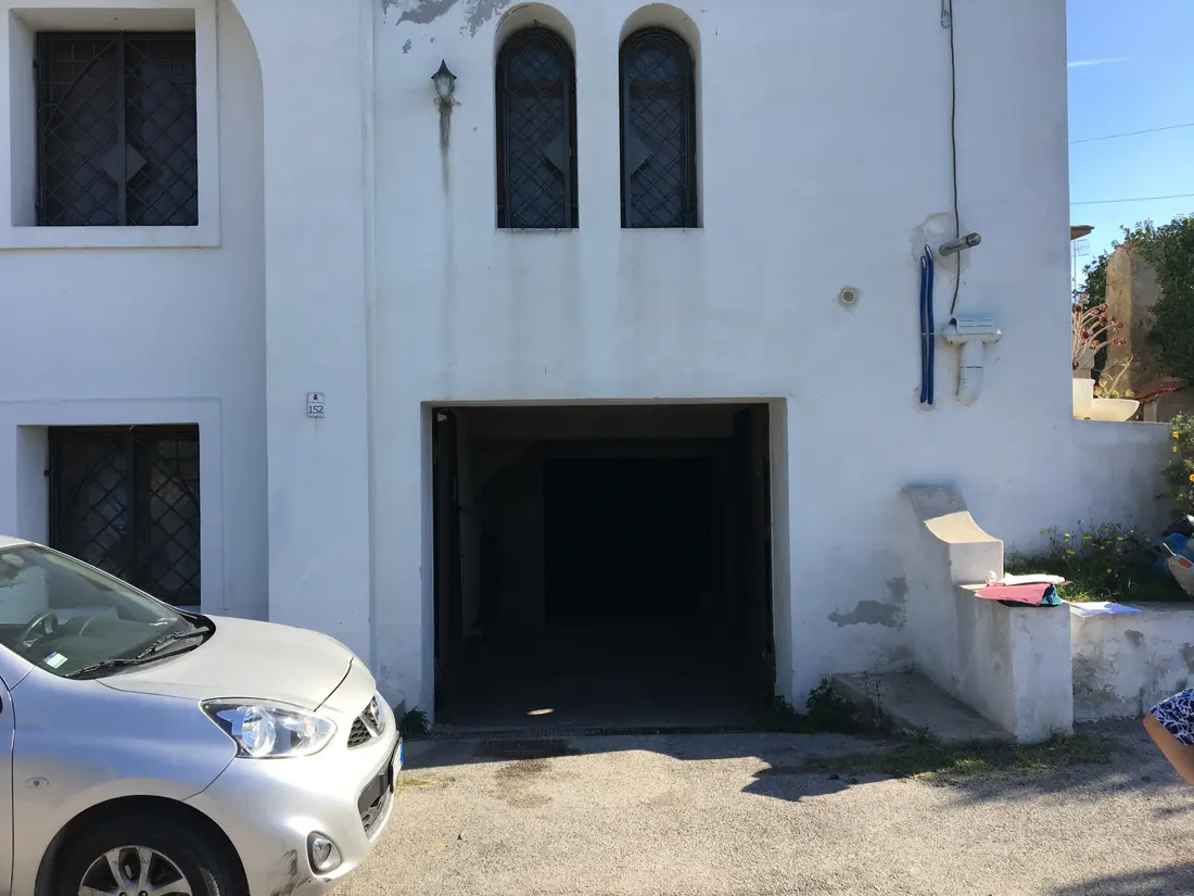 Garage O Autorimessa · Pozzuoli