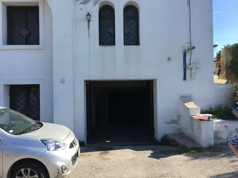Garage O Autorimessa all'asta a Pozzuoli (NA)