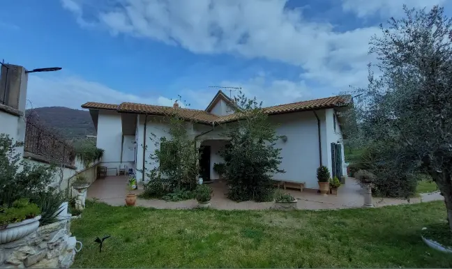 Abitazione Di Tipo Civile · Poggio Moiano