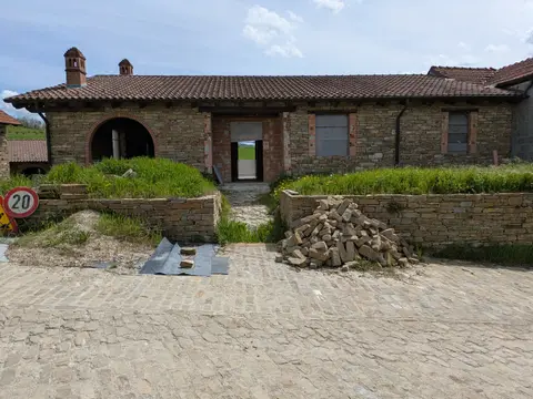 Porzione Di Fabbricato In Corso Di Costruzione all'asta a Castelletto Uzzone (CN)