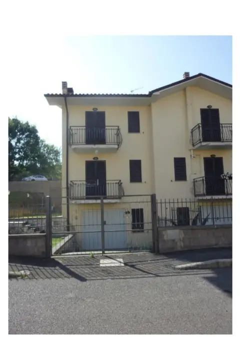 Abitazione In Villini all'asta a Acquapendente (VT)