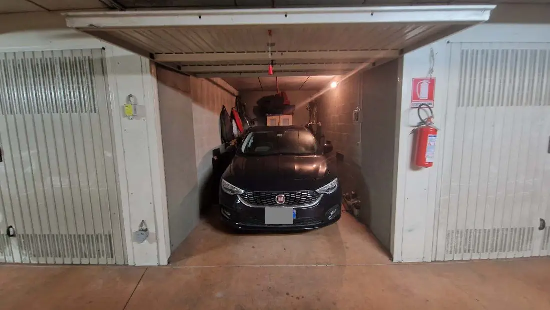 Garage O Autorimessa · Torino