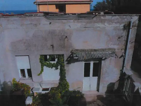 Abitazione Di Tipo Economico all'asta a Francavilla al Mare (CH)