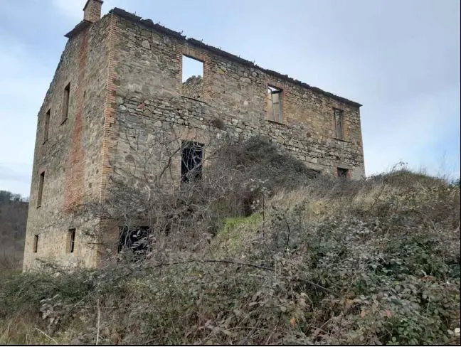 Edifici A Destinazione Particolare · Ficulle