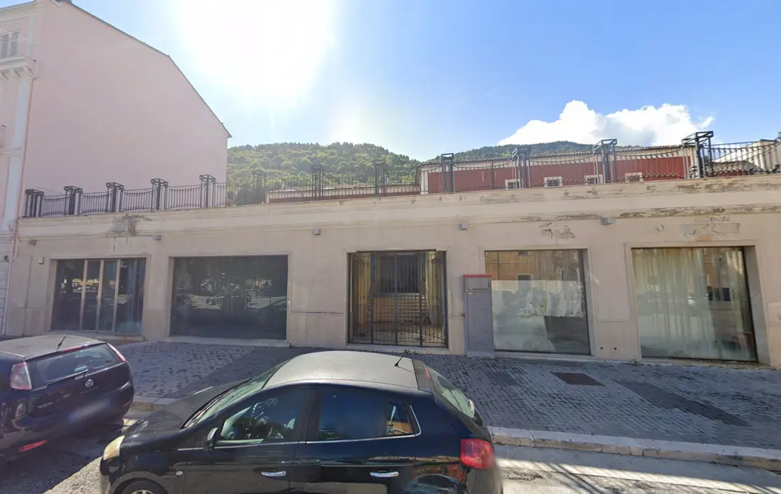 Fabbricati Costruiti Per Esigenze Commerciali · Bojano