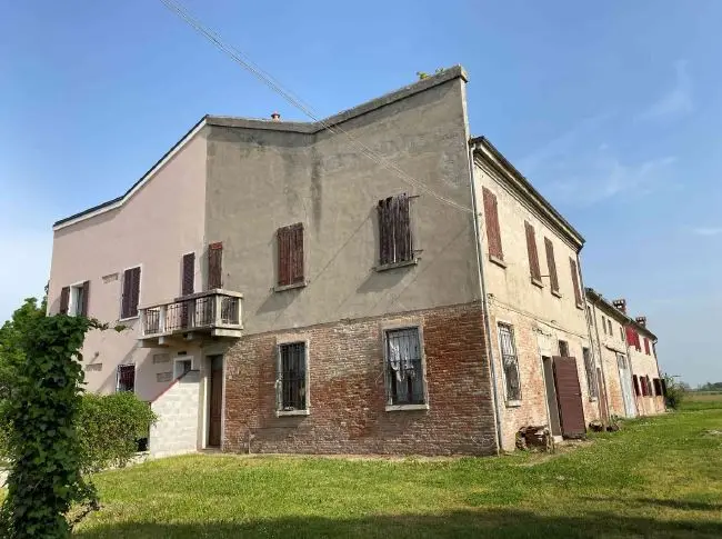 Abitazione Di Tipo Civile · Ferrara