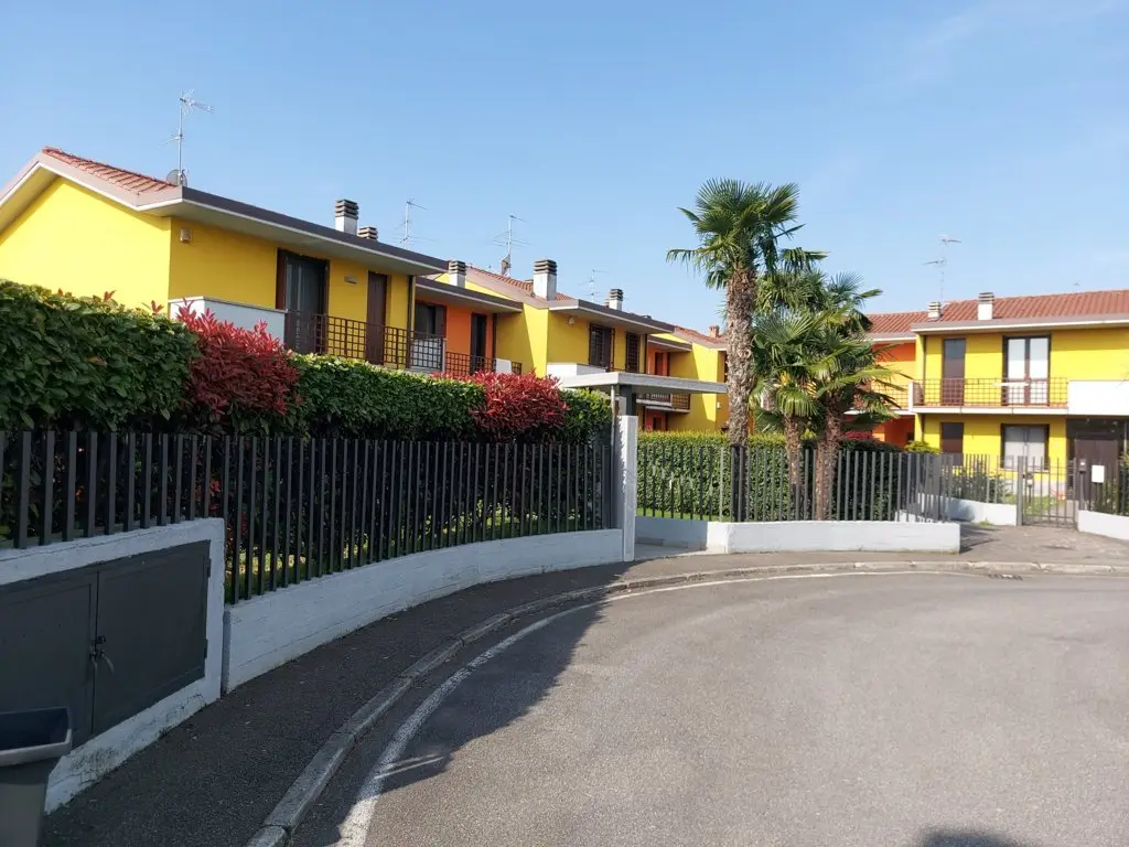 Abitazione In Villini · Bagnatica