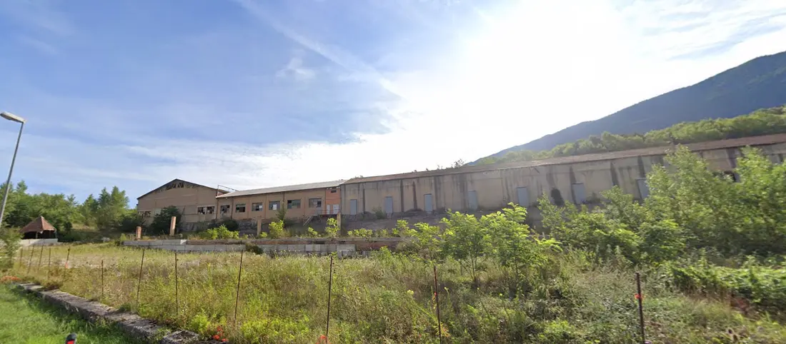 Fabbricati Costruiti Per Esigenze Industriali · Ton