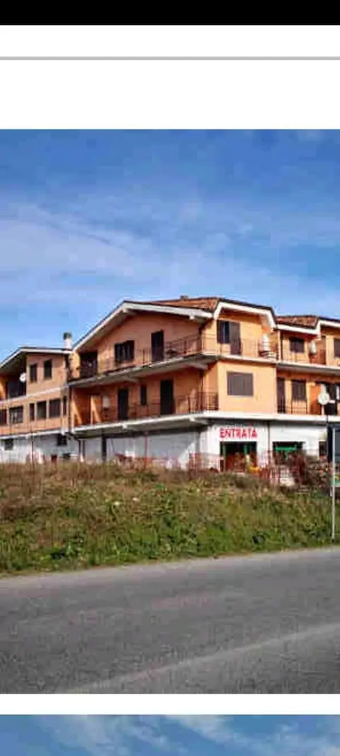 Garage O Autorimessa all'asta a Lariano (RM)