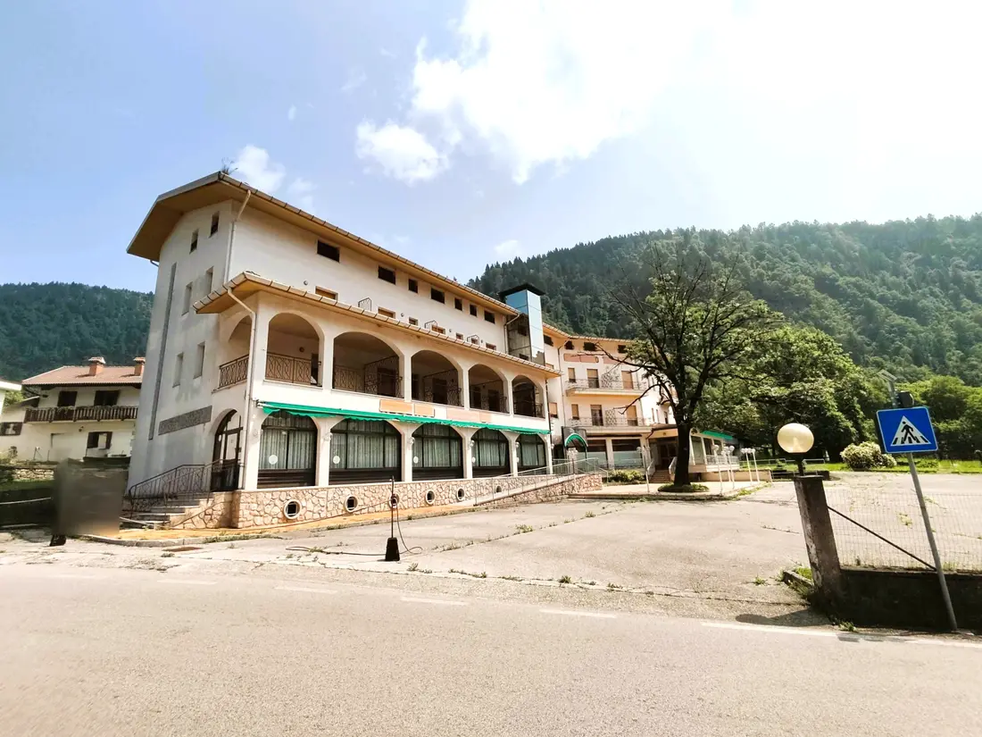 Alberghi E Pensioni · Arta Terme