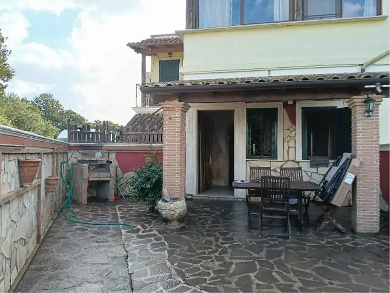 Villa · Ardea