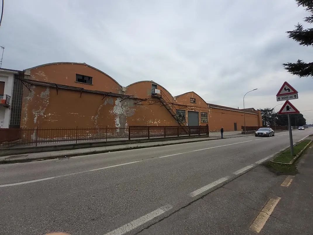 Fabbricati Costruiti Per Esigenze Industriali · Ostellato