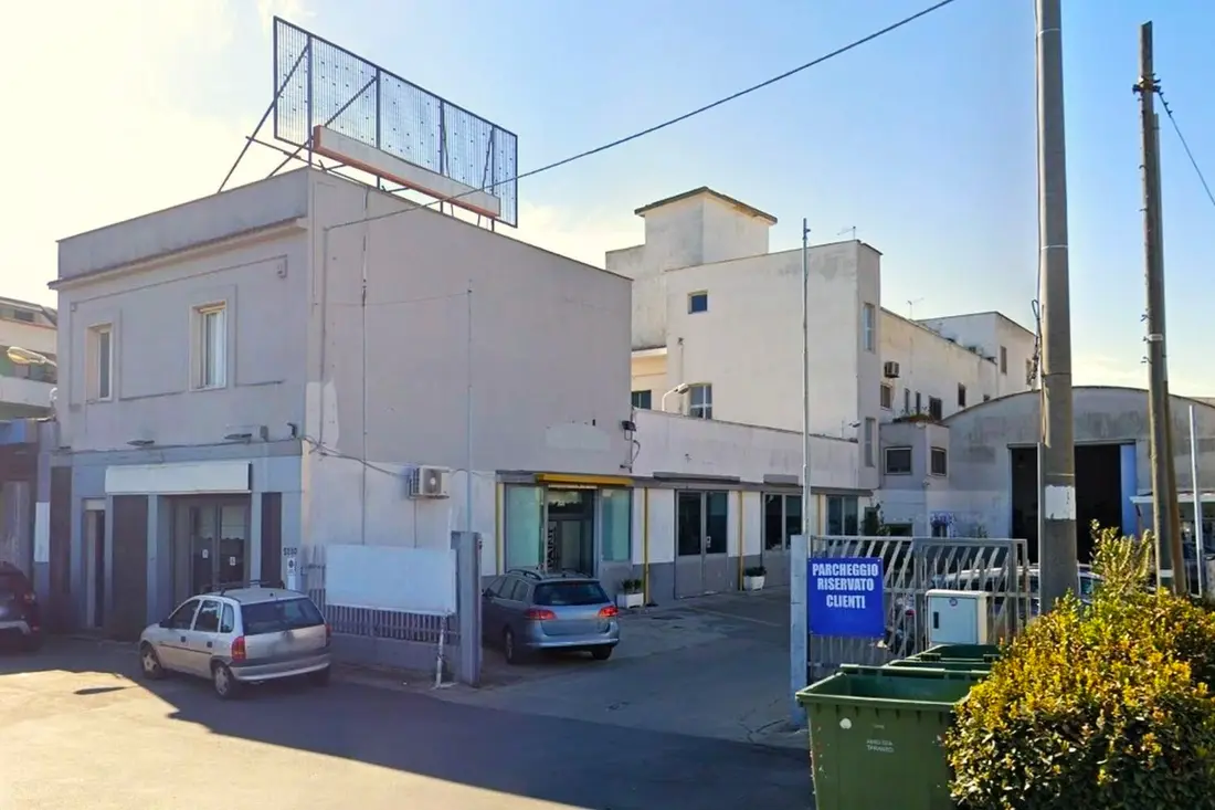 Fabbricati Costruiti Per Esigenze Commerciali · Taranto