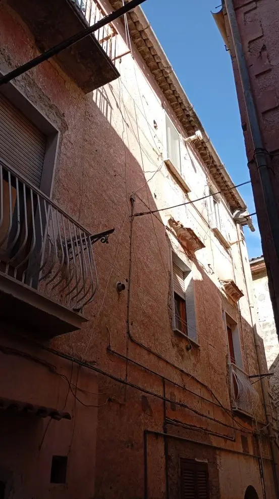 Abitazione Di Tipo Popolare · Sessa Aurunca