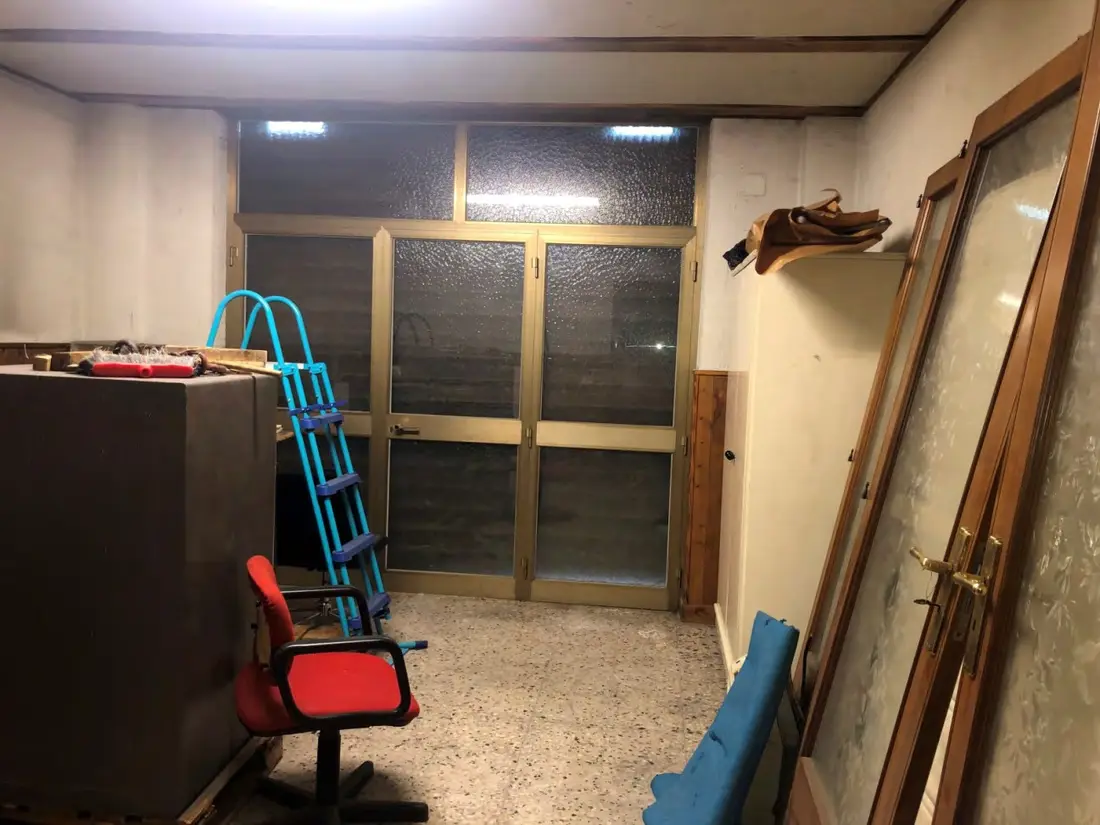 Magazzini E Locali Di Deposito · Rende