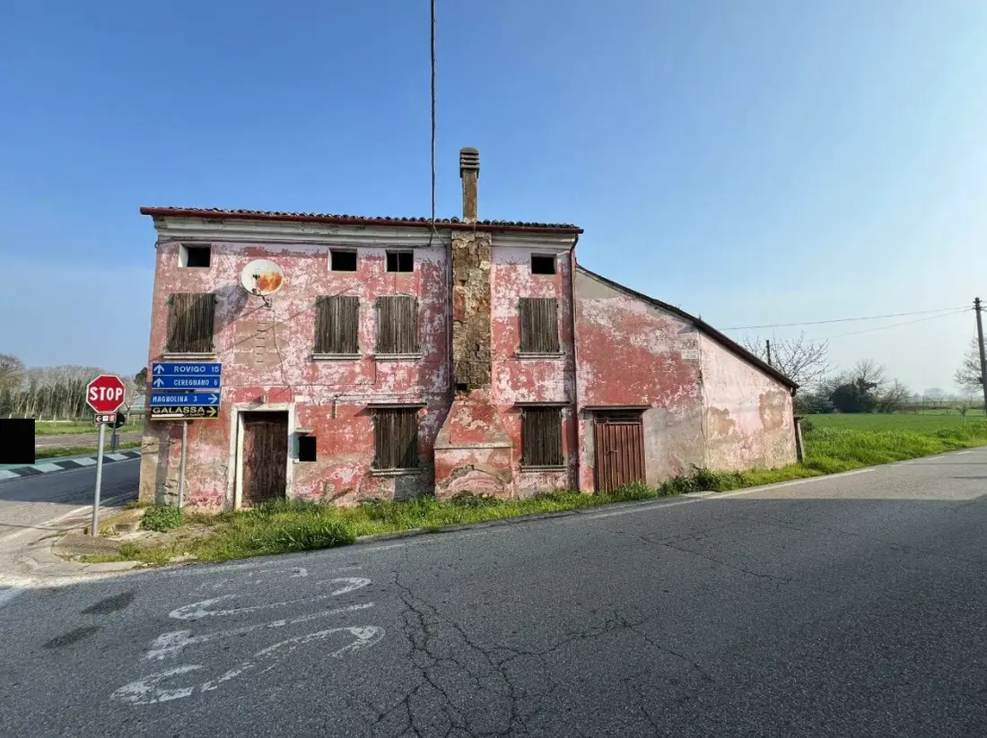Abitazione Di Tipo Ultrapopolare · Gavello