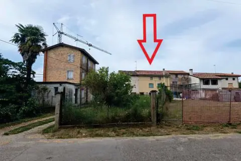 Abitazione Di Tipo Economico all'asta a San Michele al Tagliamento (VE)