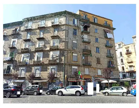Abitazione Di Tipo Economico all'asta a Napoli (NA)