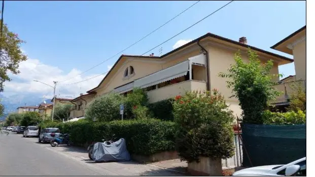 Abitazione Di Tipo Civile · Massa