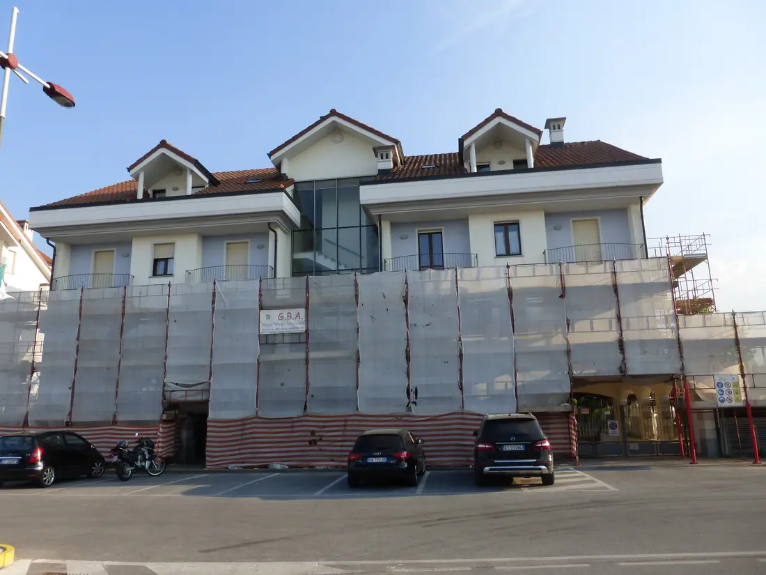 Posto Auto · Cuneo