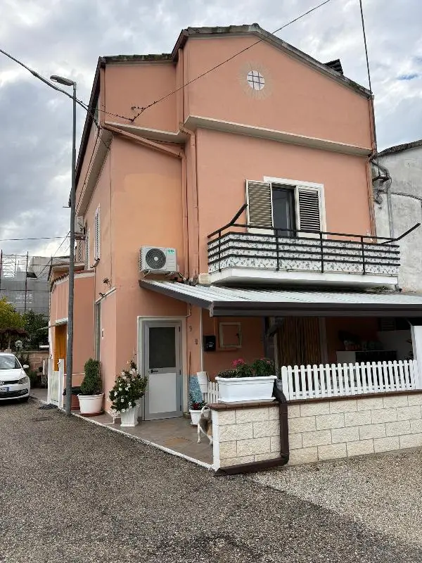 Abitazione Di Tipo Civile · Alba Adriatica