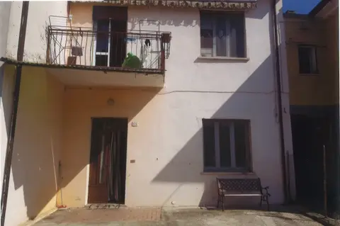 Abitazione Di Tipo Economico all'asta a Rovigo (RO)