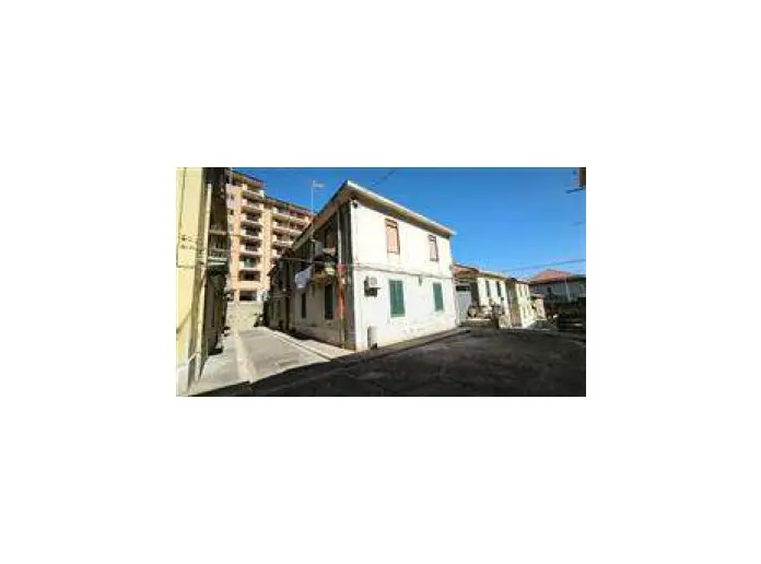 Abitazione Di Tipo Popolare · Messina