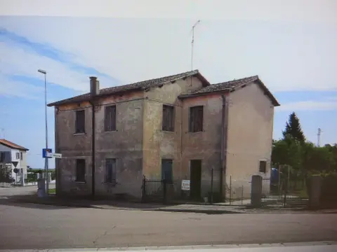 Abitazione Di Tipo Economico all'asta a Cavarzere (VE)