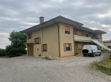 Abitazione Di Tipo Economico all'asta a Portogruaro (VE)