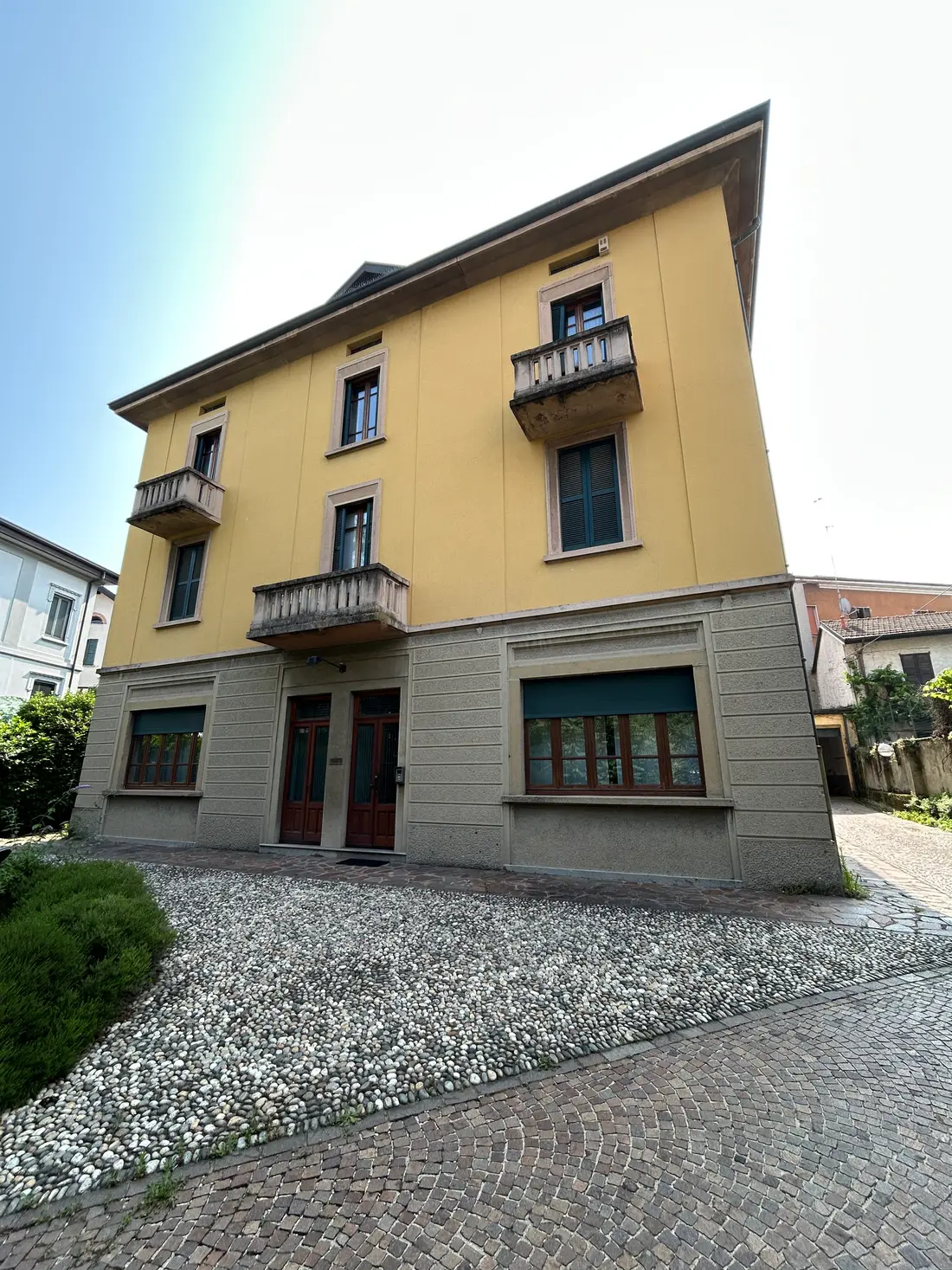 Villa · Cantù