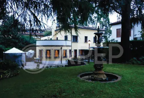 Abitazione Di Tipo Civile all'asta a Padova (PD)