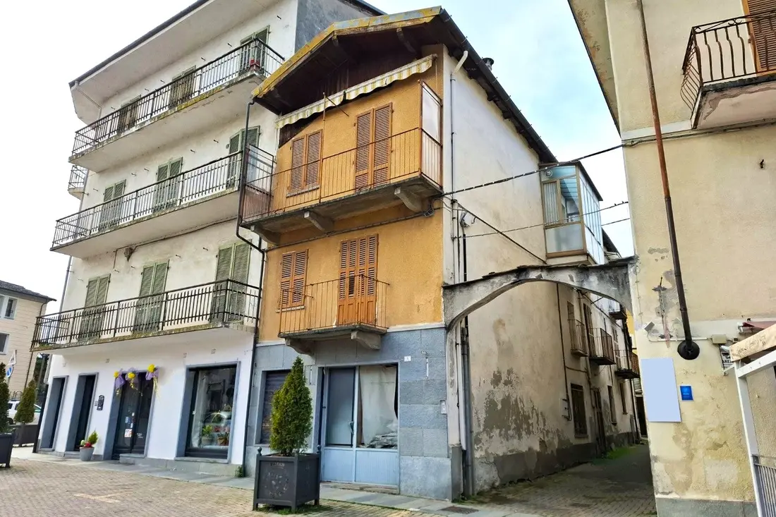 Negozio · Bagnolo Piemonte