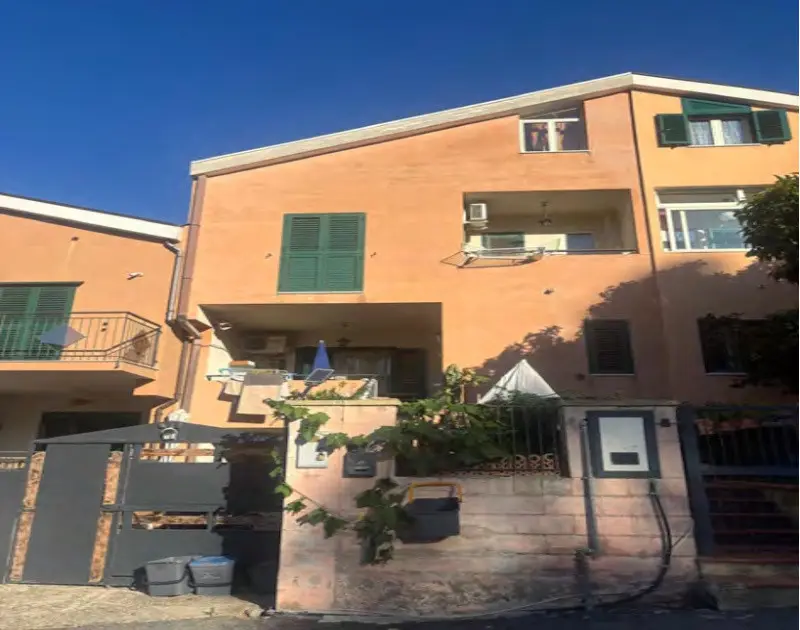 Abitazione Di Tipo Civile · Messina