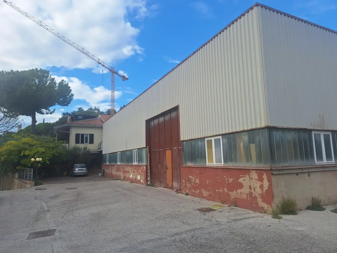 Fabbricati Costruiti Per Esigenze Industriali · Recanati