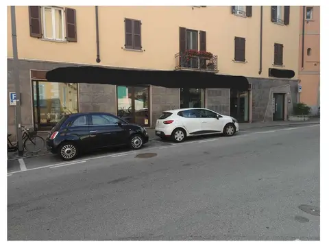 Negozi, Botteghe all'asta a Valmadrera (LC)