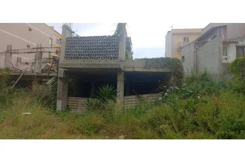Fabbricato In Corso Di Costruzione · Messina