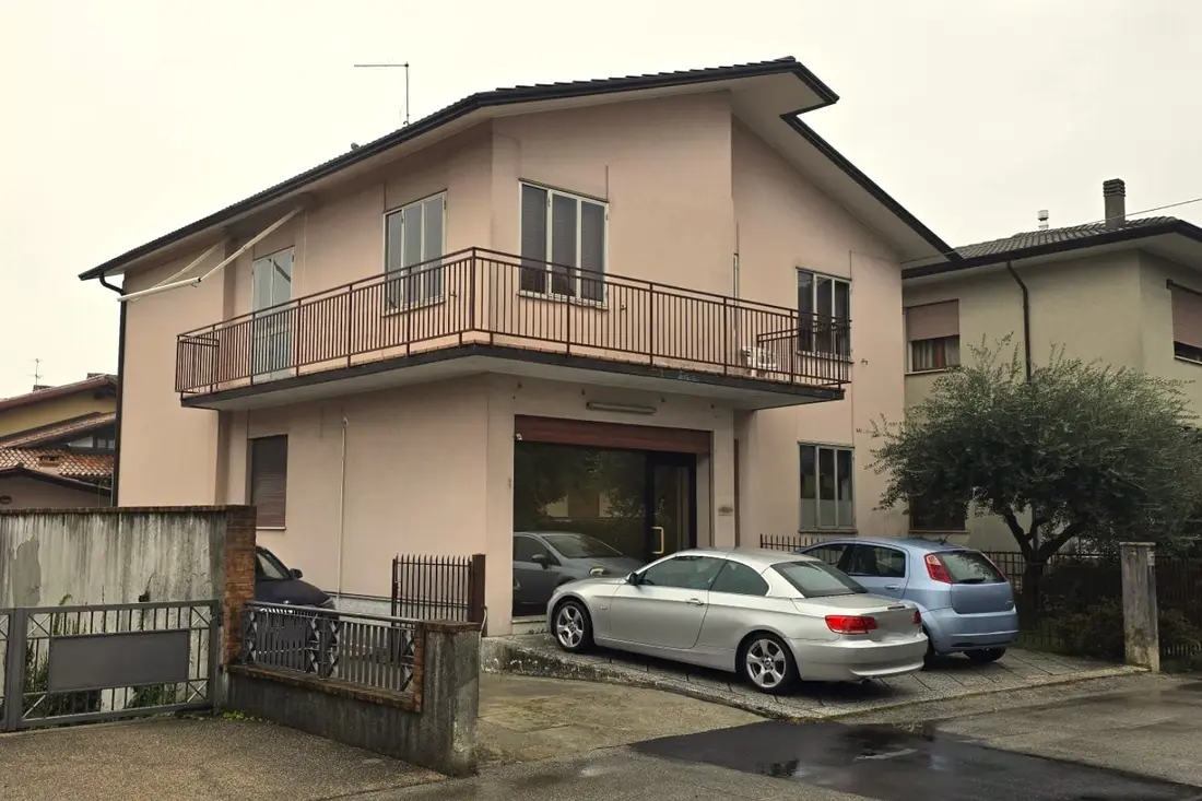 Abitazione Di Tipo Civile · Bassano del Grappa