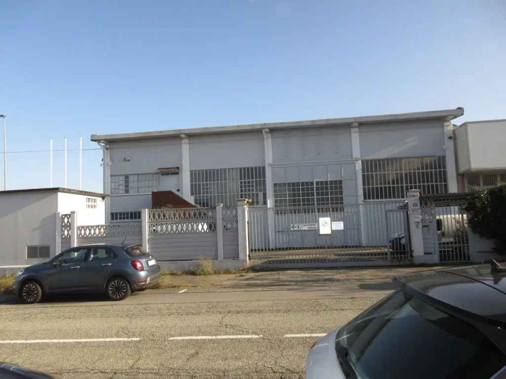 Fabbricati Costruiti Per Esigenze Industriali · Nichelino