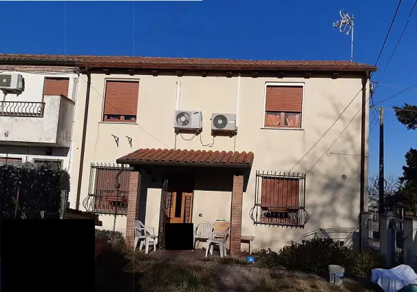 Abitazione Di Tipo Popolare · Crespino