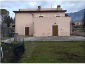 Abitazione Di Tipo Civile · Trevi
